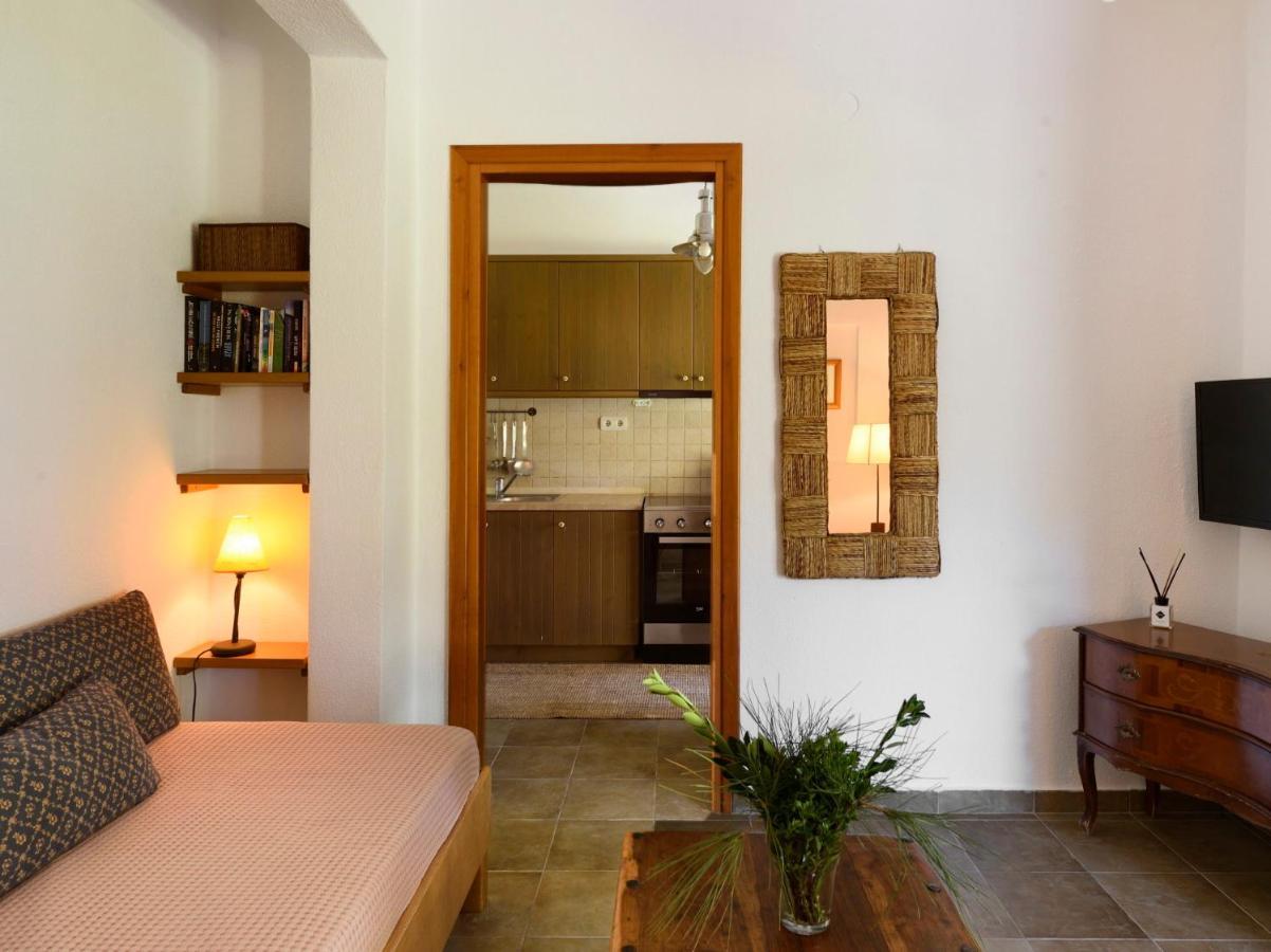 4elies Apartment
